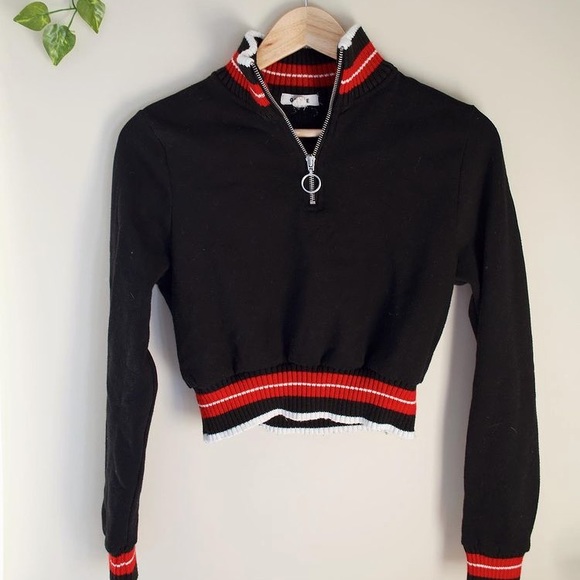 [SOLD ON DEPOP] Garage 3/4 Zip Sweater - Picture 1 of 2